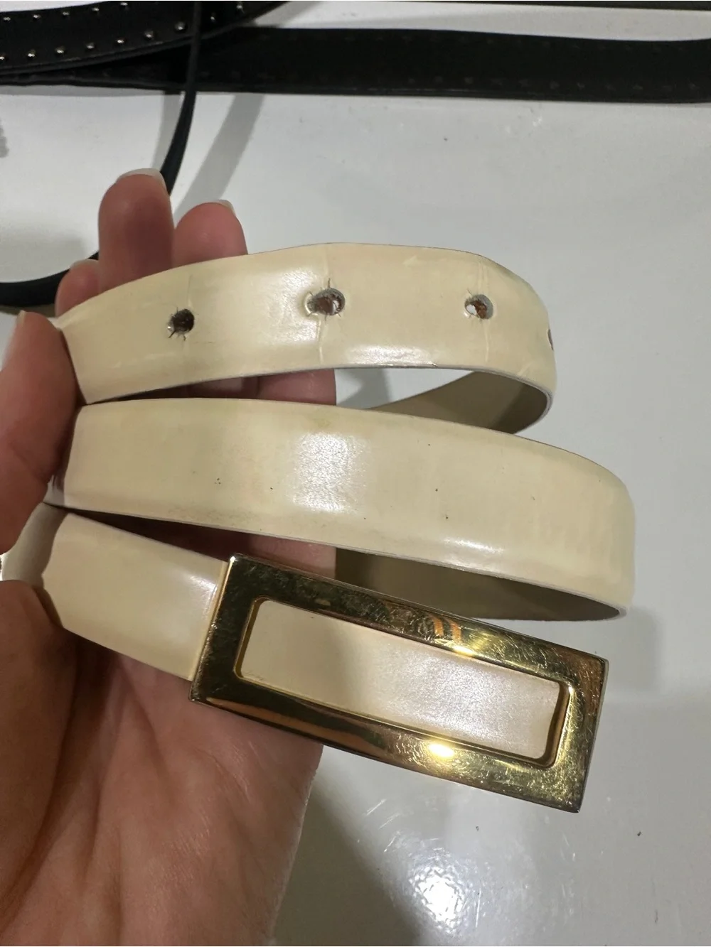 Saks Fifth Avenue Cream Leather Belt with Gold Rectangular Buckle
